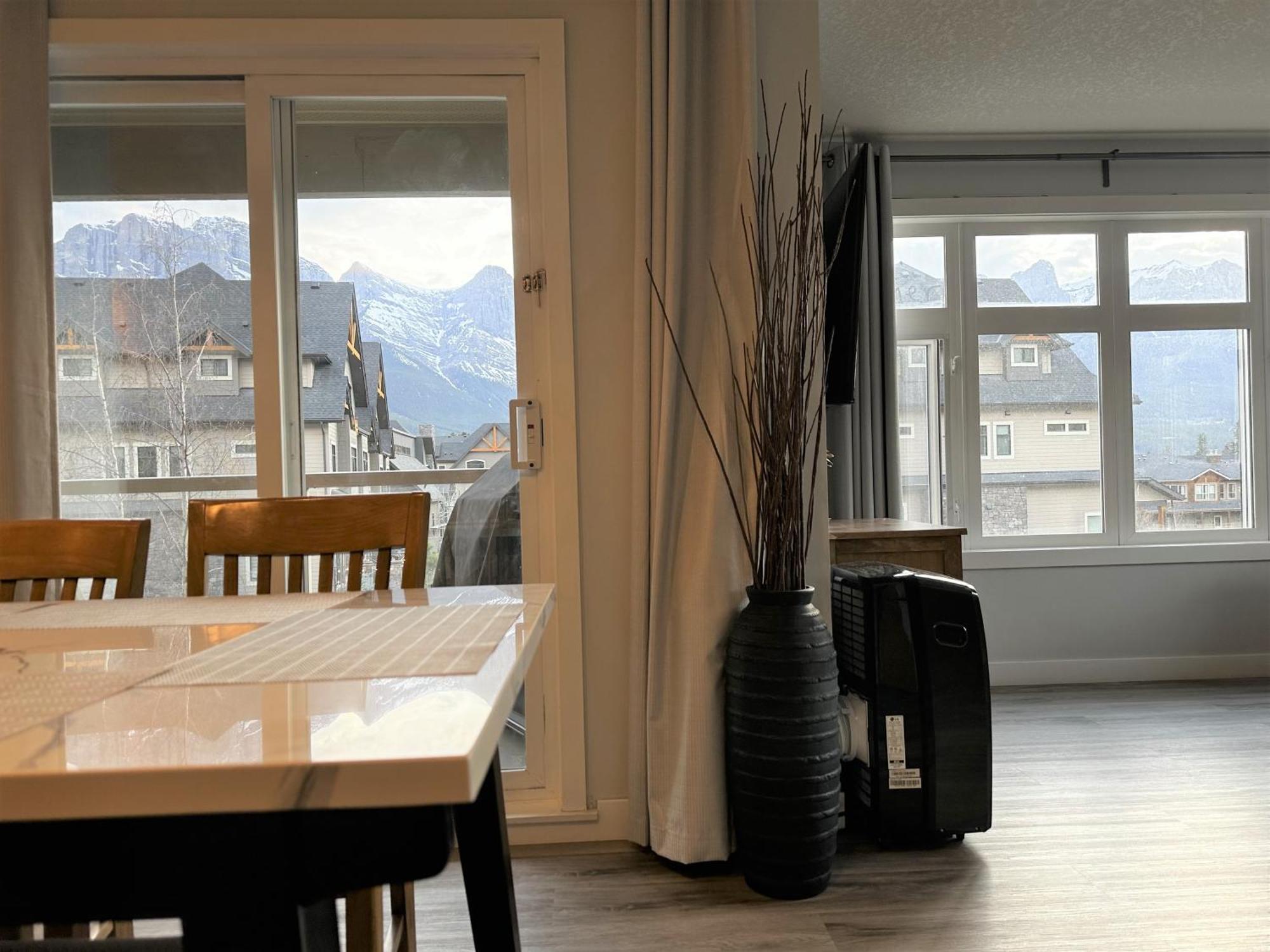 Windtower Lodge - Canmore Eksteriør bilde
